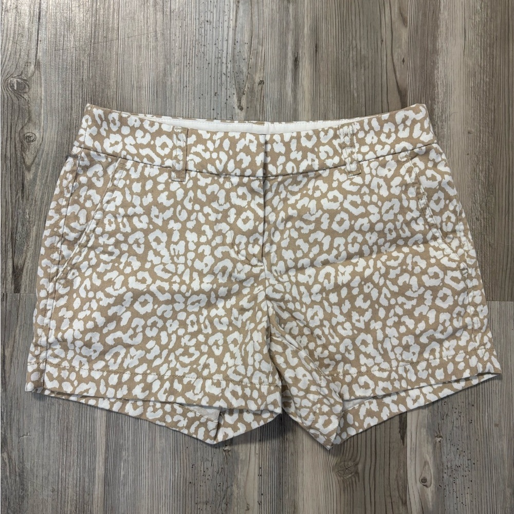 J.Crew tan and white animal print classic chino shorts size 00 rise is 9